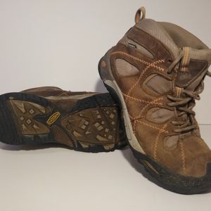 KEEN Dry Women's 7.5 Hiking Boots